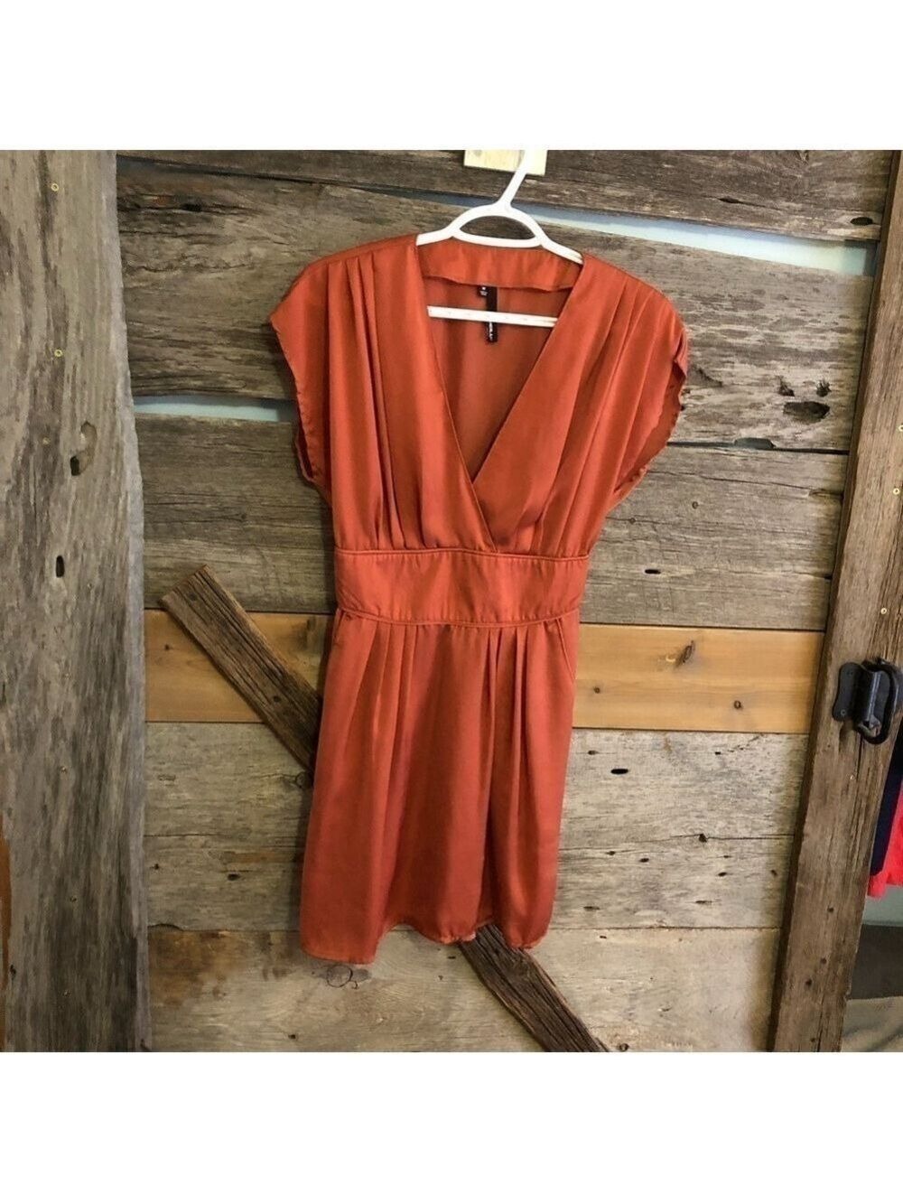 O'Neill Size Med Butterscotch V-Neck Dress